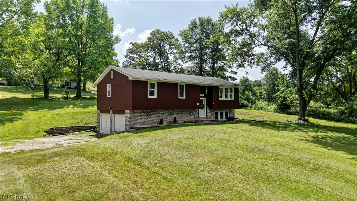 3931 Clay Drive NE Dover OH 44622
