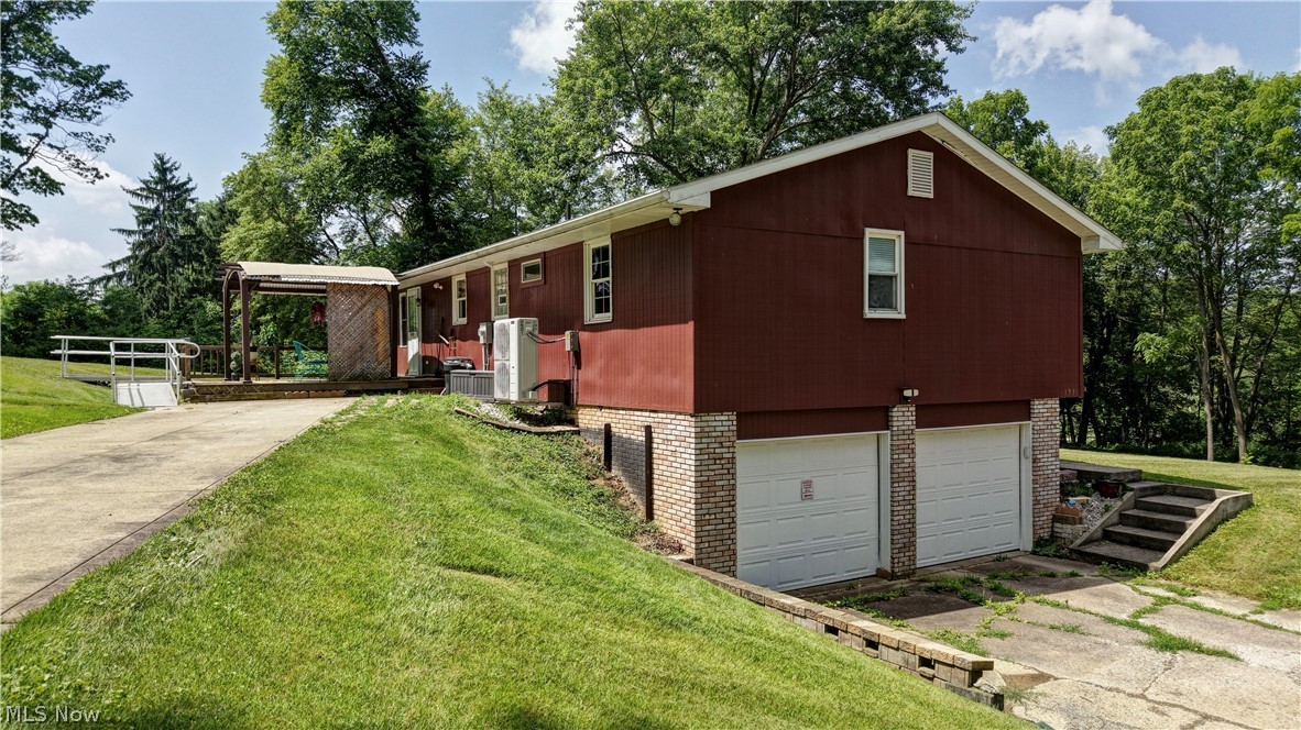 3931 Clay Drive NE Dover OH 44622