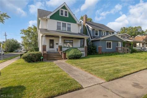 9820 Robinson Avenue Garfield Heights OH 44125