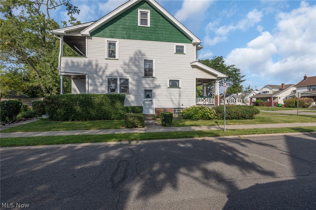 9820 Robinson Avenue Garfield Heights OH 44125