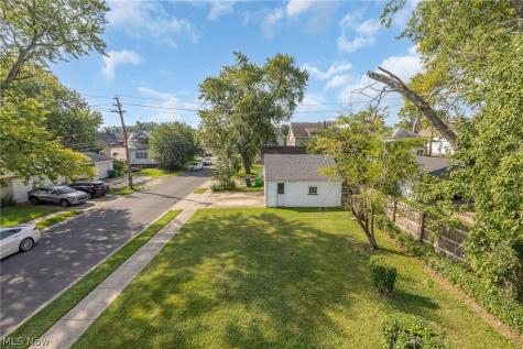 9820 Robinson Avenue Garfield Heights OH 44125