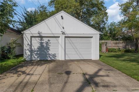 9820 Robinson Avenue Garfield Heights OH 44125