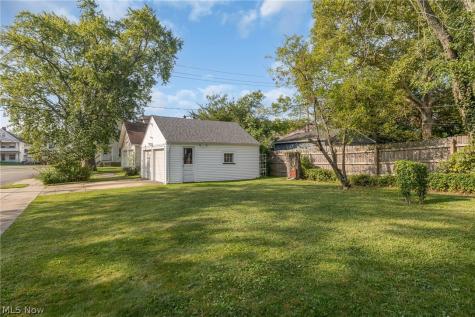 9820 Robinson Avenue Garfield Heights OH 44125