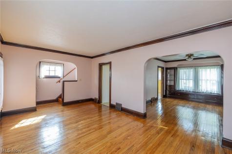 9820 Robinson Avenue Garfield Heights OH 44125