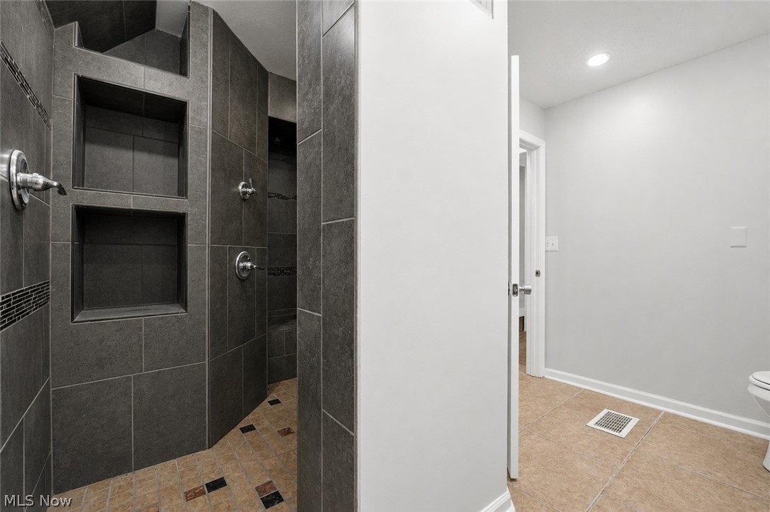 2703 Fortune Avenue Parma OH 44134
