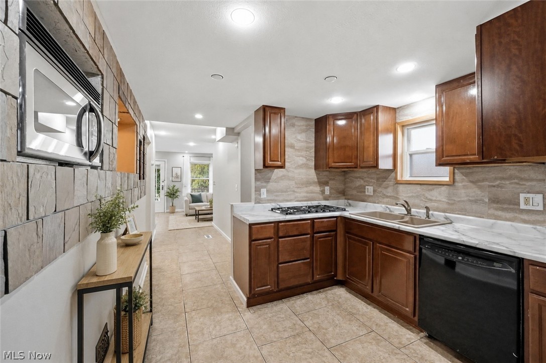 2703 Fortune Avenue Parma OH 44134