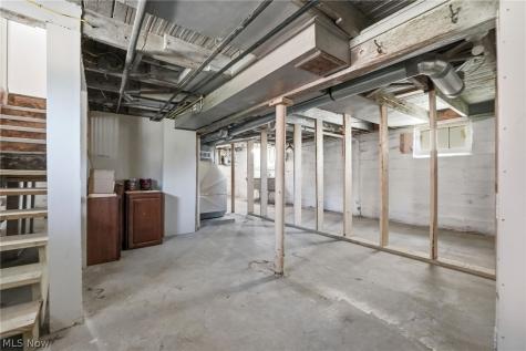 2703 Fortune Avenue Parma OH 44134