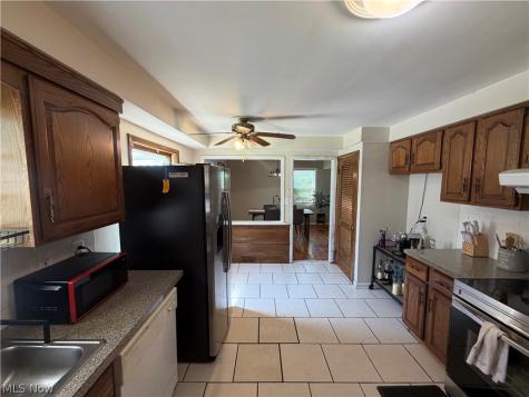 4932 Nan Linn Drive Richmond Heights OH 44143