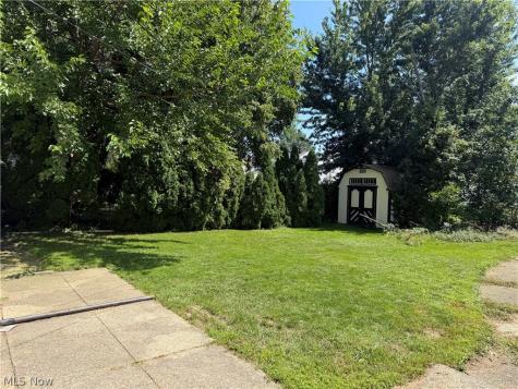 4932 Nan Linn Drive Richmond Heights OH 44143