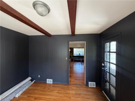 4932 Nan Linn Drive Richmond Heights OH 44143