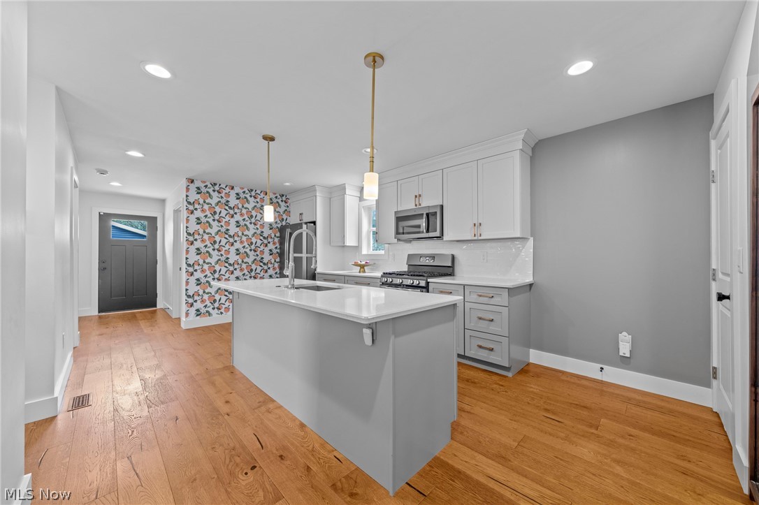 1922 W 52nd Street Cleveland OH 44102
