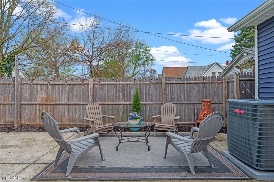1922 W 52nd Street Cleveland OH 44102