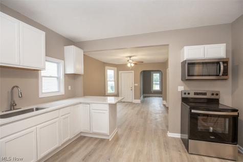 3211 W 90th Street Cleveland OH 44102