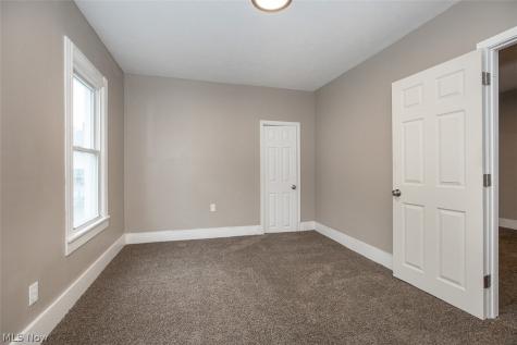 3211 W 90th Street Cleveland OH 44102