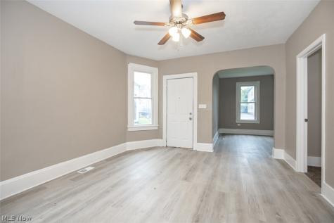 3211 W 90th Street Cleveland OH 44102