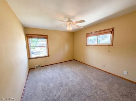 4406 Urban Drive Cleveland OH 44121