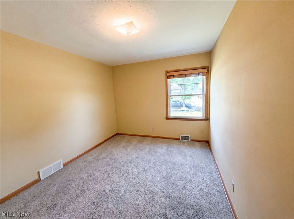 4406 Urban Drive Cleveland OH 44121