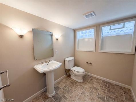 4406 Urban Drive Cleveland OH 44121