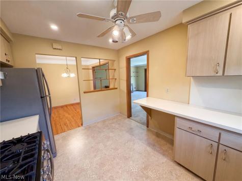 4406 Urban Drive Cleveland OH 44121