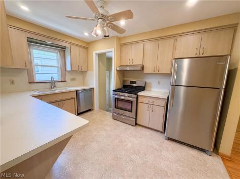4406 Urban Drive Cleveland OH 44121