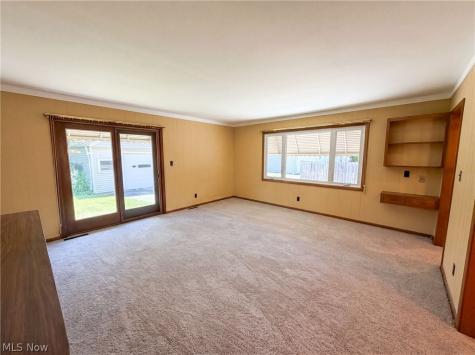 4406 Urban Drive Cleveland OH 44121