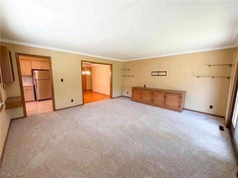 4406 Urban Drive Cleveland OH 44121