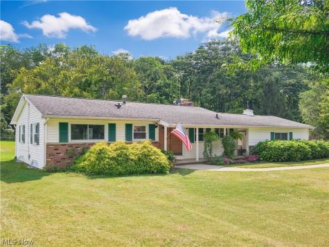 72 Meadow Lane Peninsula OH 44264