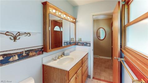 72 Meadow Lane Peninsula OH 44264