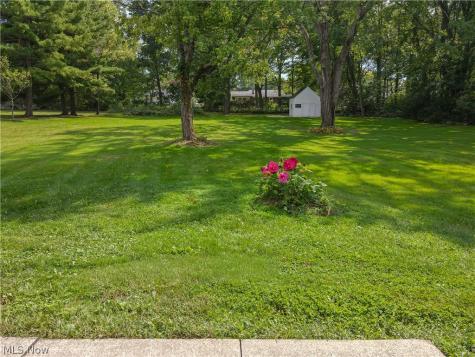72 Meadow Lane Peninsula OH 44264