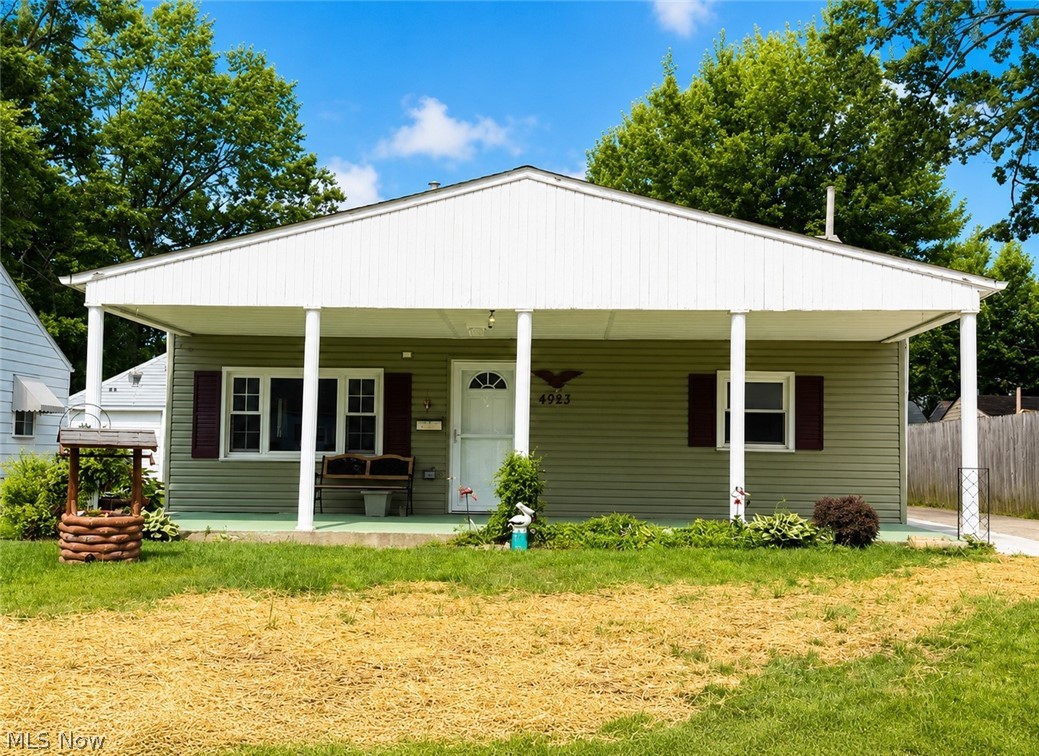 4023 Gregus Avenue Lorain OH 44055