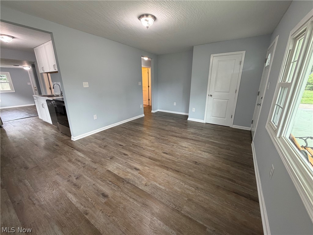 4023 Gregus Avenue Lorain OH 44055
