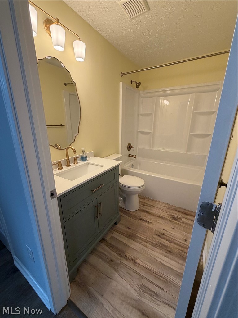 4023 Gregus Avenue Lorain OH 44055