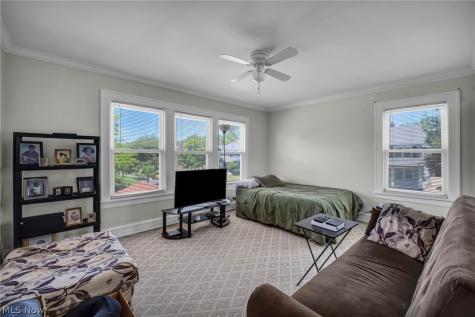 3326 Yorkshire Cleveland Heights OH 44118