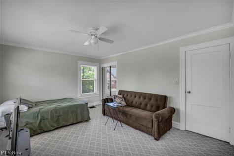 3326 Yorkshire Cleveland Heights OH 44118