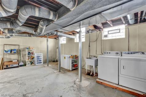 3326 Yorkshire Cleveland Heights OH 44118