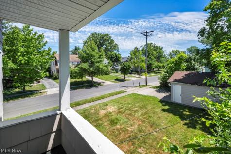 3326 Yorkshire Cleveland Heights OH 44118