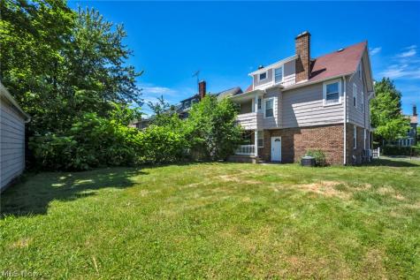3326 Yorkshire Cleveland Heights OH 44118