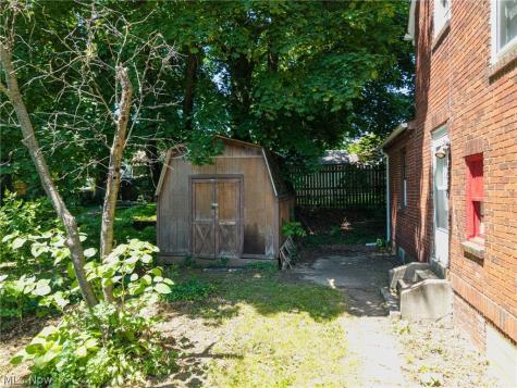 1646 Ottawa Avenue Akron OH 44305