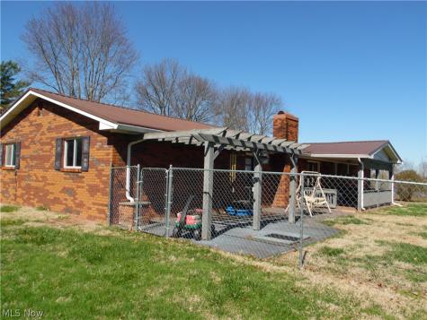 50 Jennings Hill Road Marietta OH 45750