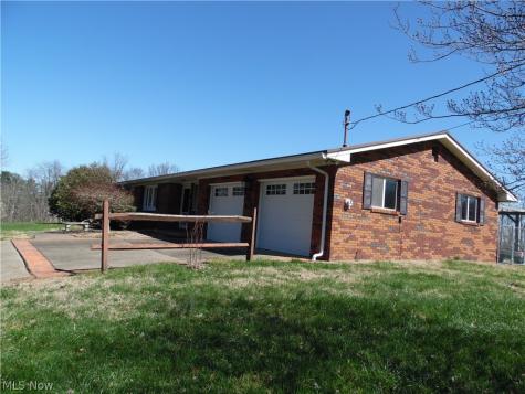 50 Jennings Hill Road Marietta OH 45750