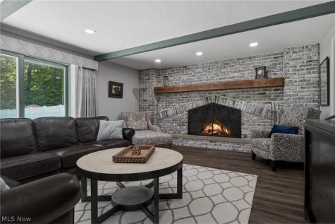 1633 Windsor Drive Mayfield Heights OH 44124