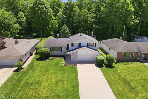 1633 Windsor Drive Mayfield Heights OH 44124