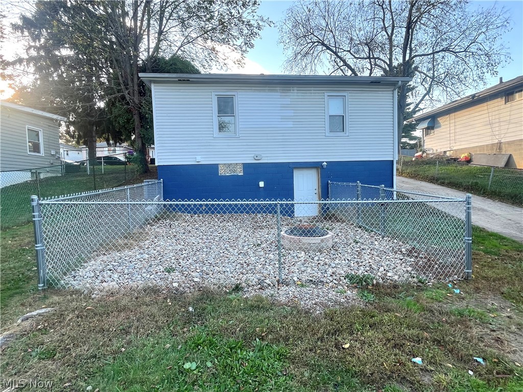 2595 Nesmith Lake Boulevard Akron OH 44314