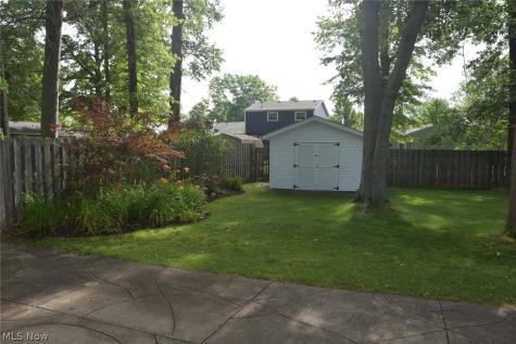 537 Howells Court Eastlake OH 44095