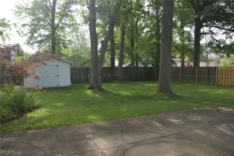 537 Howells Court Eastlake OH 44095