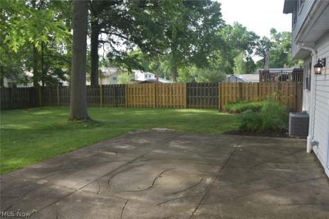537 Howells Court Eastlake OH 44095