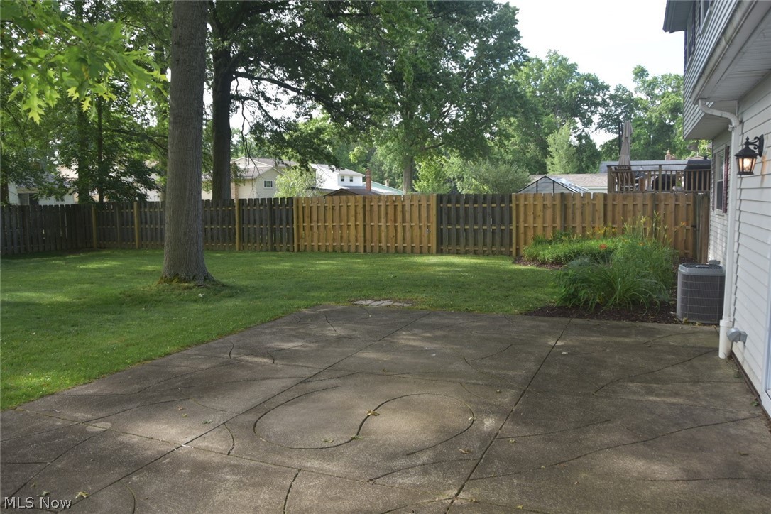 537 Howells Court Eastlake OH 44095
