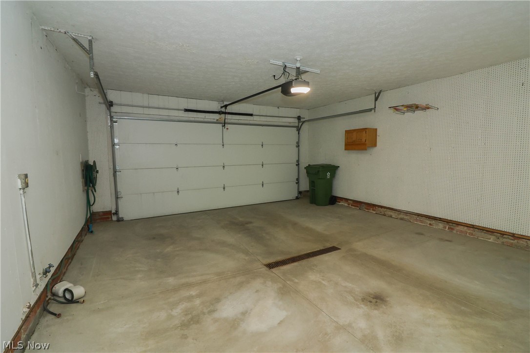 537 Howells Court Eastlake OH 44095