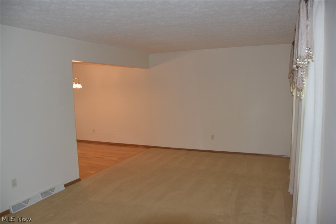 537 Howells Court Eastlake OH 44095