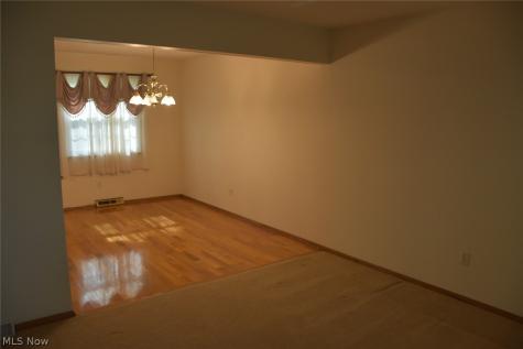 537 Howells Court Eastlake OH 44095